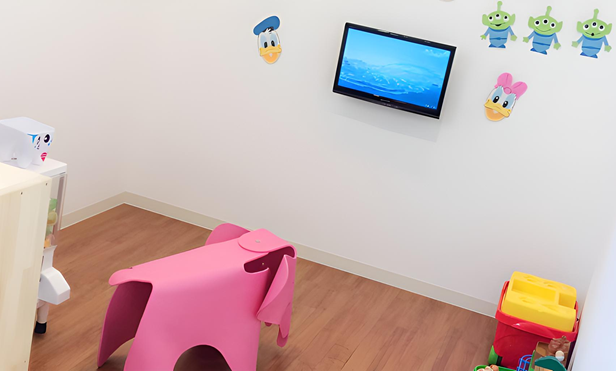 【豊明駅から徒歩29分】完全個室と専門性の高い診療が特徴の豊明フローラ歯科