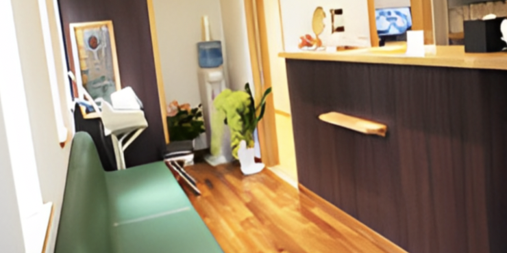 星ケ丘駅西口より徒歩14分【駐車場完備】バリアフリー設計を採用する花野歯科医院