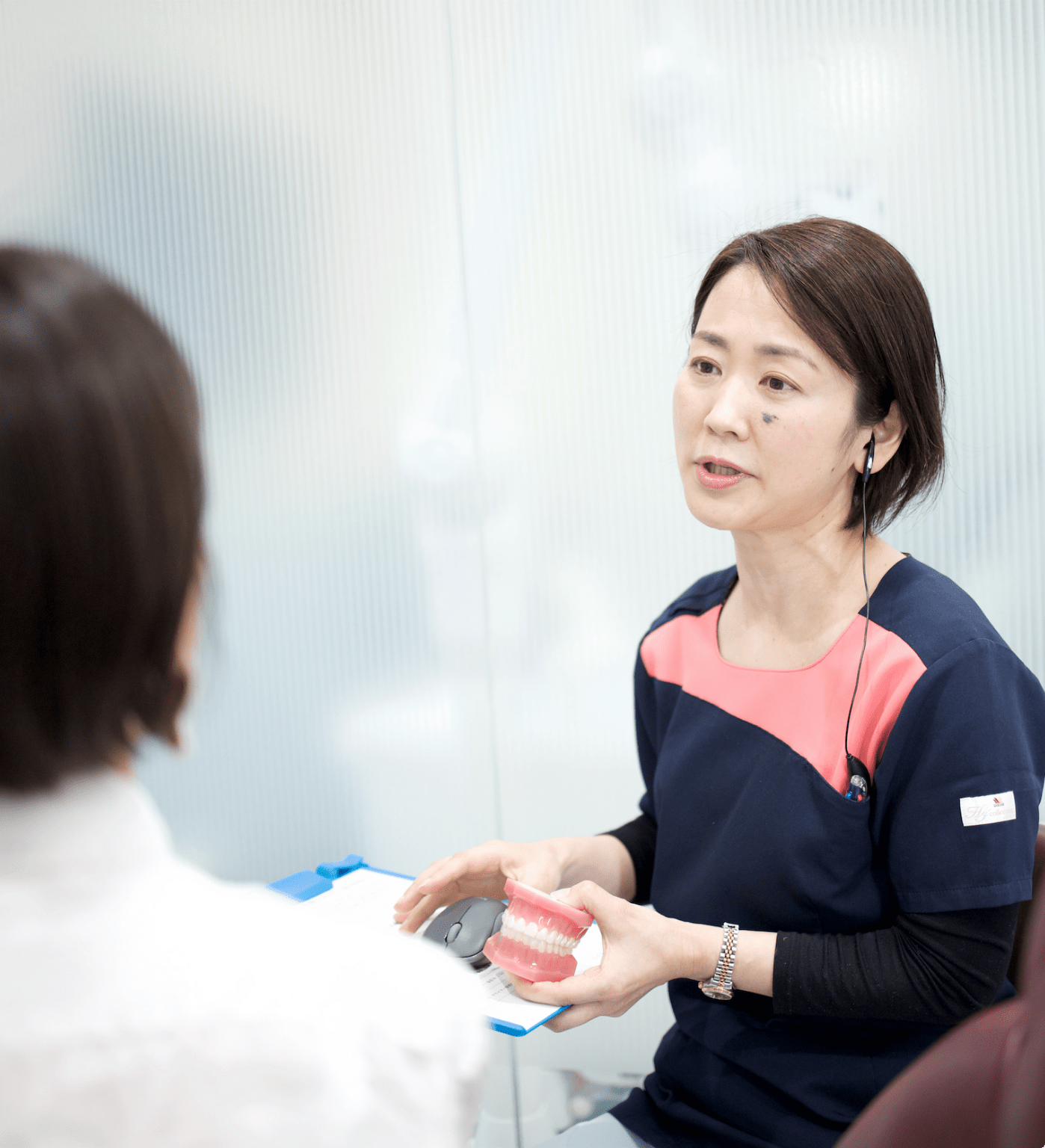 マウスピース型の装置を使った治療を行っています