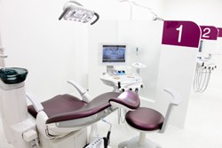 【生駒駅 徒歩3分】日本歯周病学会認定医が在籍し近鉄百貨店3階で通いやすい予防重視の中島歯科医院