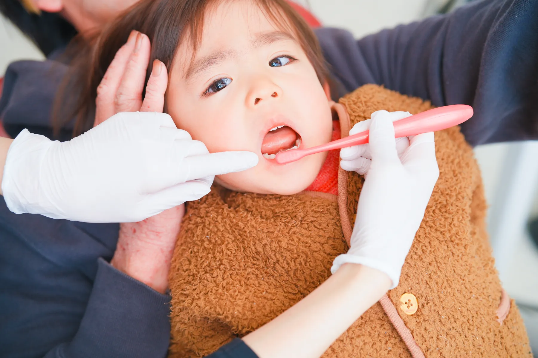 成長段階に応じた予防とトレーニングで健やかな歯を育みます