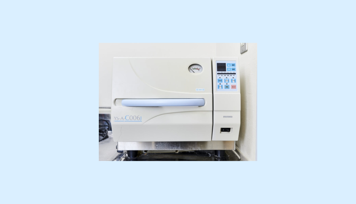 高圧蒸気滅菌器（オートクレーブ）を導入