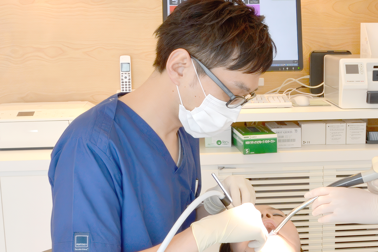 専門資格を有する歯科医師が安心のインプラント治療をご提供いたします