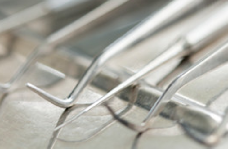 【天神橋筋六丁目駅 徒歩1分】幅広い診療と訪問歯科に対応する松本歯科医院