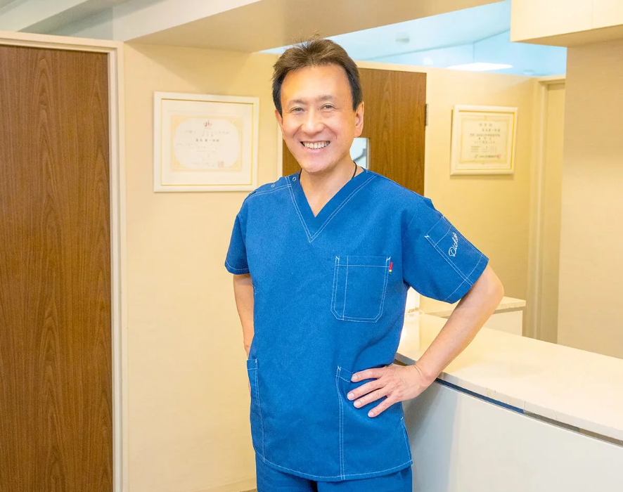 院長　湯浅　慶一郎