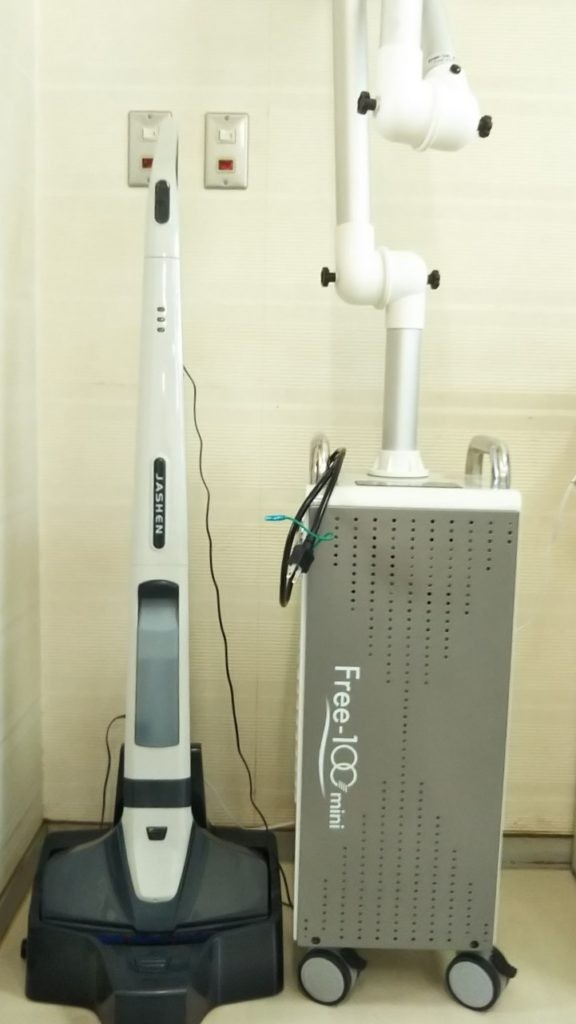 口腔外吸引装置により空気を綺麗にします