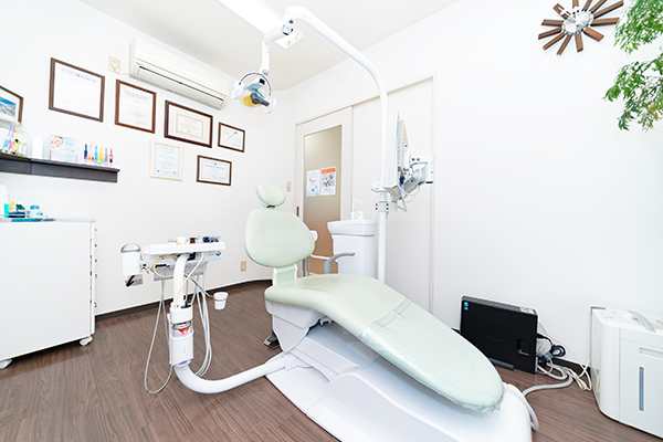【大和駅より徒歩13分】入れ歯認定医による精密義歯なら「こころ歯科大和クリニック」