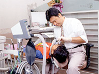 笑気吸入鎮静法によりリラックス状態で行う治療