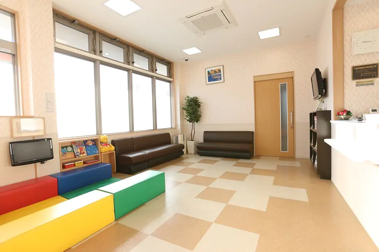 【富木駅 徒歩9分】【日本顎咬合学会認定医在籍】天然歯の保存とマイクロスコープによる精密治療を提供するヒラヤマ歯科クリニック