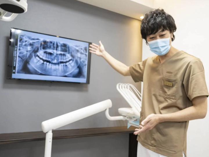 丁寧な治療内容の説明の様子