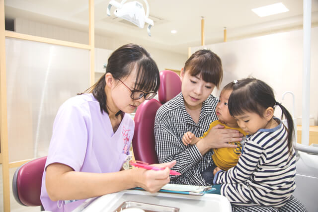 お子様の成長に合わせた治療を行います