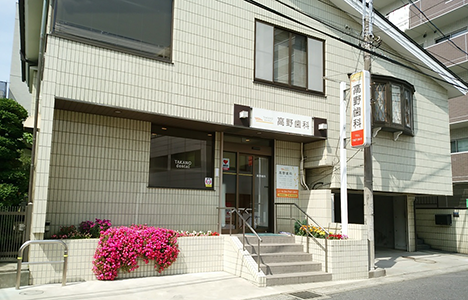 【柏駅徒歩7分・駐車場完備】女性歯科医師による丁寧で安心な治療を提供する歯科医院