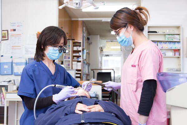 できるだけ痛くない治療を心がけております