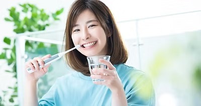 患者様一人ひとりのお口の状態や生活スタイル、ご希望を丁寧に確認したうえで、適した治療方法を提案しています。