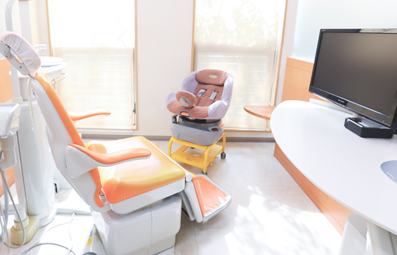 【須ヶ口駅から徒歩5分】【口腔外科専門医在籍】予防と専門性を重視する地域密着せいの歯科クリニック