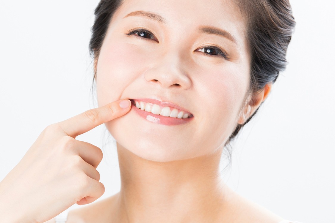 むし歯治療などで生じた歯の欠損を補う方法として、インレー・クラウンによる歯冠修復、欠損補綴に対応しています