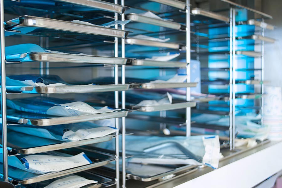 “治す歯科”から“守る歯科”への転換を理念に掲げています。