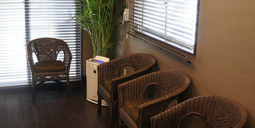 【ゆいレール おもろまち駅 下車徒歩2分】日曜日も診療　「かかりつけの歯科医院」として地域の患者様の健やかな毎日を応援する「新都心デンタルクリニック」です