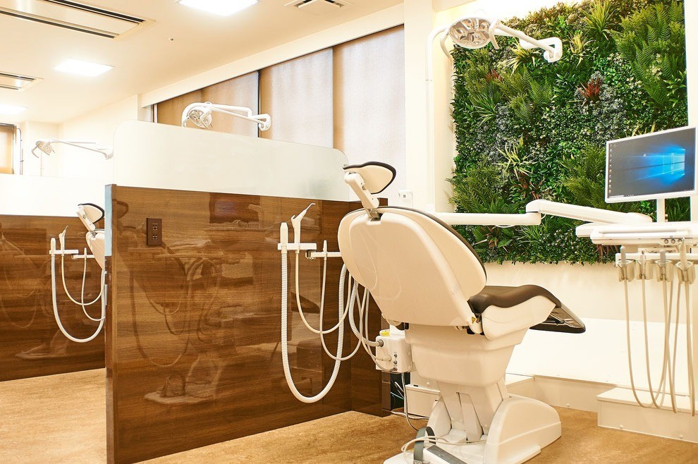 「健康（健口）で幸福（口福）に過ごしていただく」という想いを大切に、地域に根ざした歯科医療に取り組んでいます。