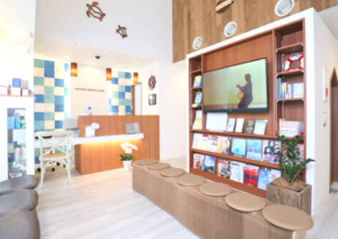 ①外観②待合室③受付