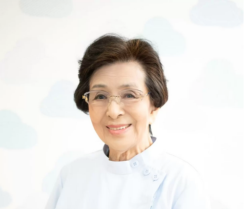 院長の安藤 知枝子