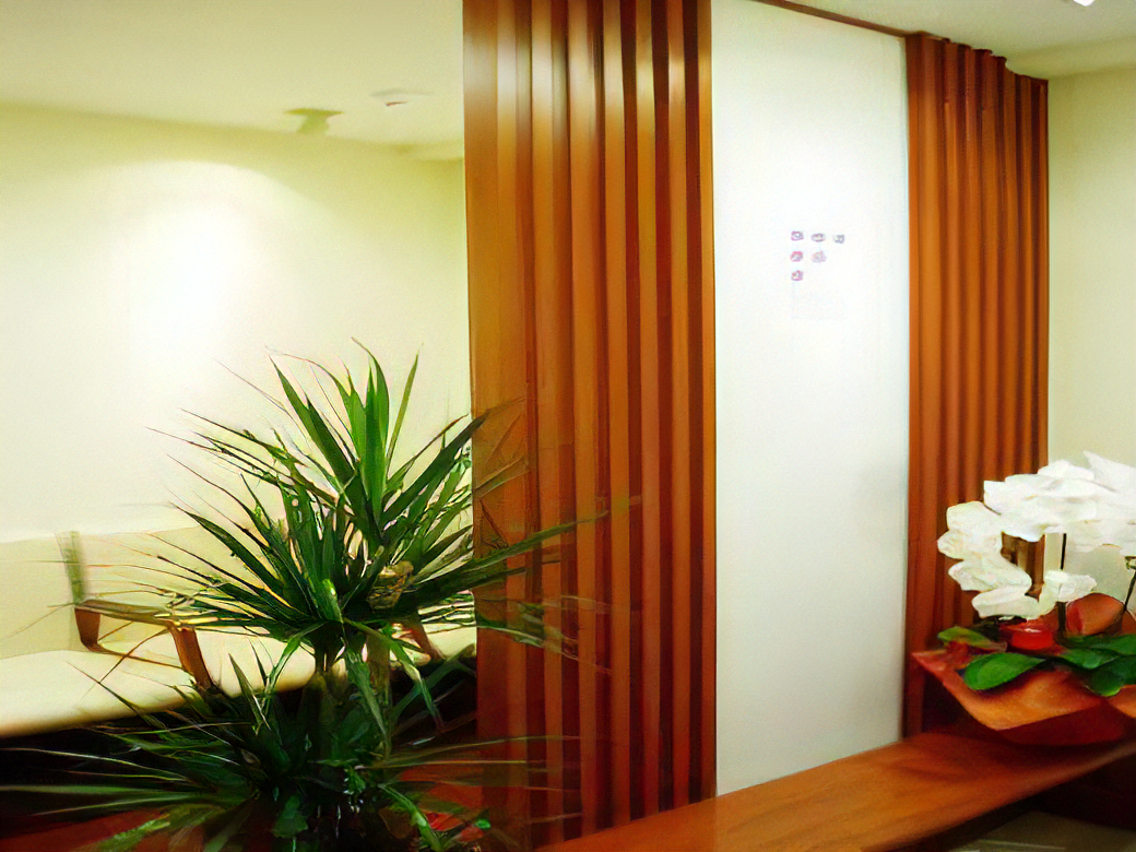 ①受付②待合スペース③診療室