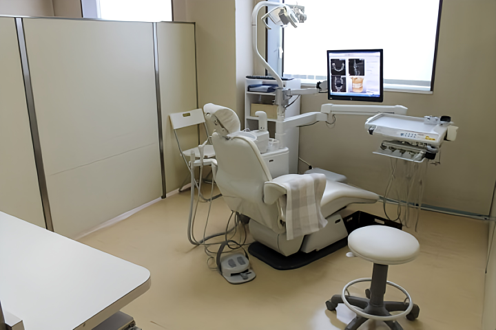 【和泉中央駅から徒歩15分】プライバシーに配慮した丁寧な診療のどい歯科医院