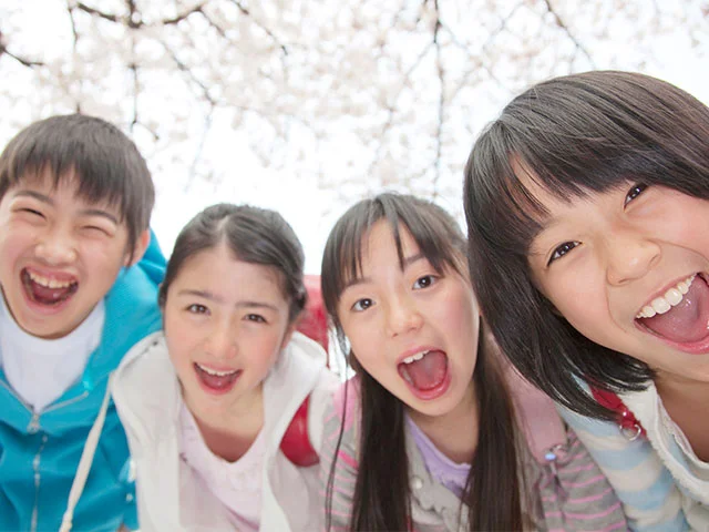 子どもから大人まで幅広い年齢層の矯正治療を提供しています。