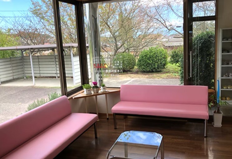 【駐車場完備・完全予約制】四季の彩りに包まれる八木歯科医院の安心診療