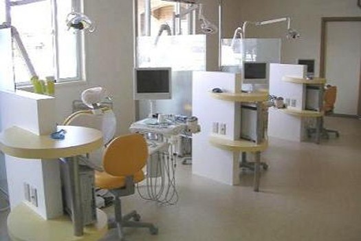 【IRいしかわ鉄道線 野々市駅 徒歩14分】保険診療と訪問診療に対応する江尻歯科医院