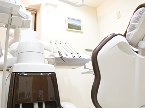 歯並びの改善を通じて、見た目の美しさと全身の健康、そして患者様の笑顔をサポートいたします。