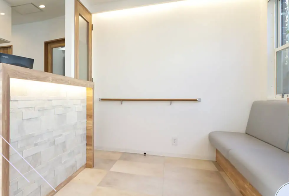 【西八王子駅から徒歩6分】【日本顎咬合学会認定医在籍】「人生を変える」そんな歯科治療を目指して一人ひとりに合った治療方法を提供するLCK f デンタルクリニック