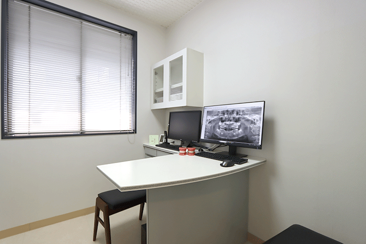 カウンセリングルームにて治療内容のご説明やご不明点のお伺いをいたします