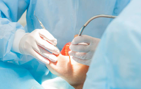 患者様が納得して選択できるよう、ライフスタイルや価値観に配慮し、丁寧に説明・助言を行っています。