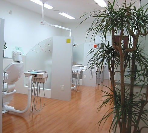 日常生活やお仕事への影響を抑えながら治療を進めたい患者様に選ばれています。