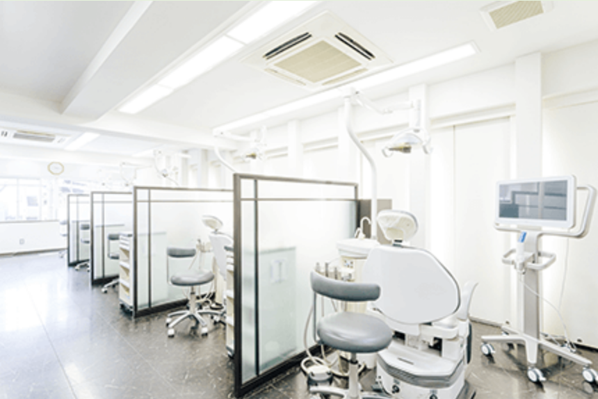 ①受付②待合室③診察室