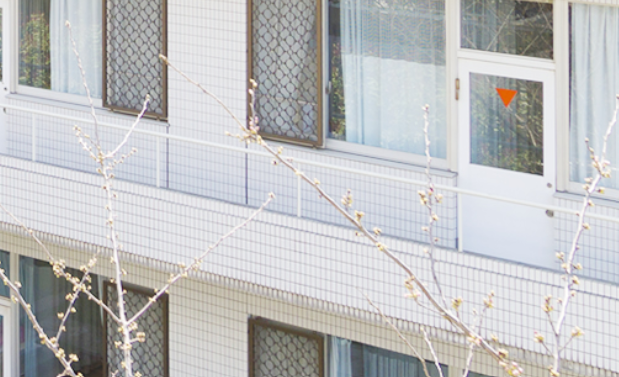 ①病院入口②病院外観