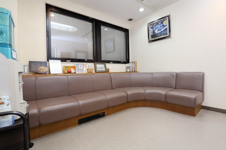 【JR小岩駅 南口より徒歩9分】保険診療を中心に治療する西川歯科医院