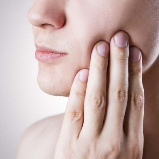 歯ぎしり習慣のある患者様にはマウスピースでの対症療法を行なっています。