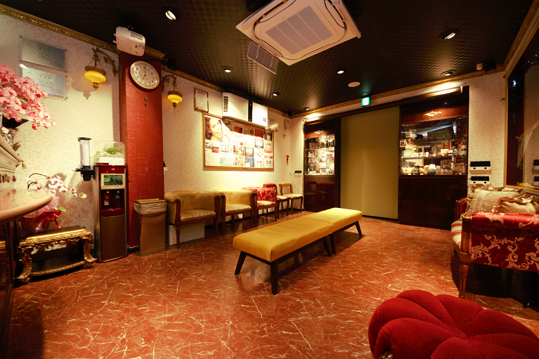 【箕面船場阪大前駅から車で6分】【日曜も診療】【日本抗加齢医学学会専門医 在籍】精密で正確な治療を提供するながよしデンタルクリニック