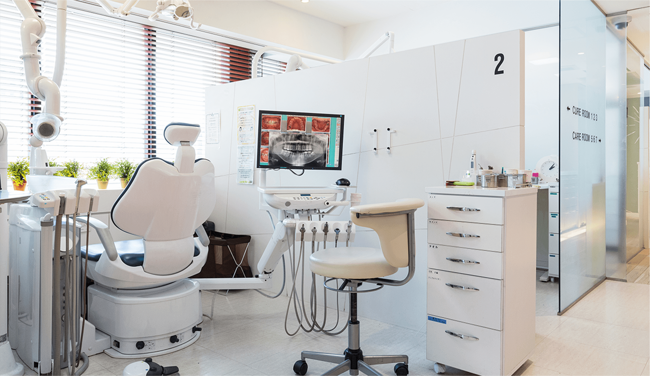 【日曜・祝日診療可能】【目黒駅ロータリー内】くつろぎの環境で治療するオリーブ歯科