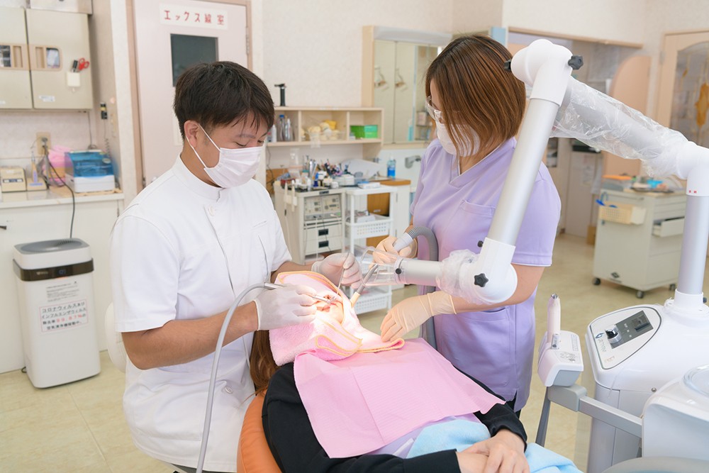 患者様がいつまでもご自身の歯で食事や会話を楽しめるよう、身近なかかりつけ歯科医として継続的にお口の健康を支えています。