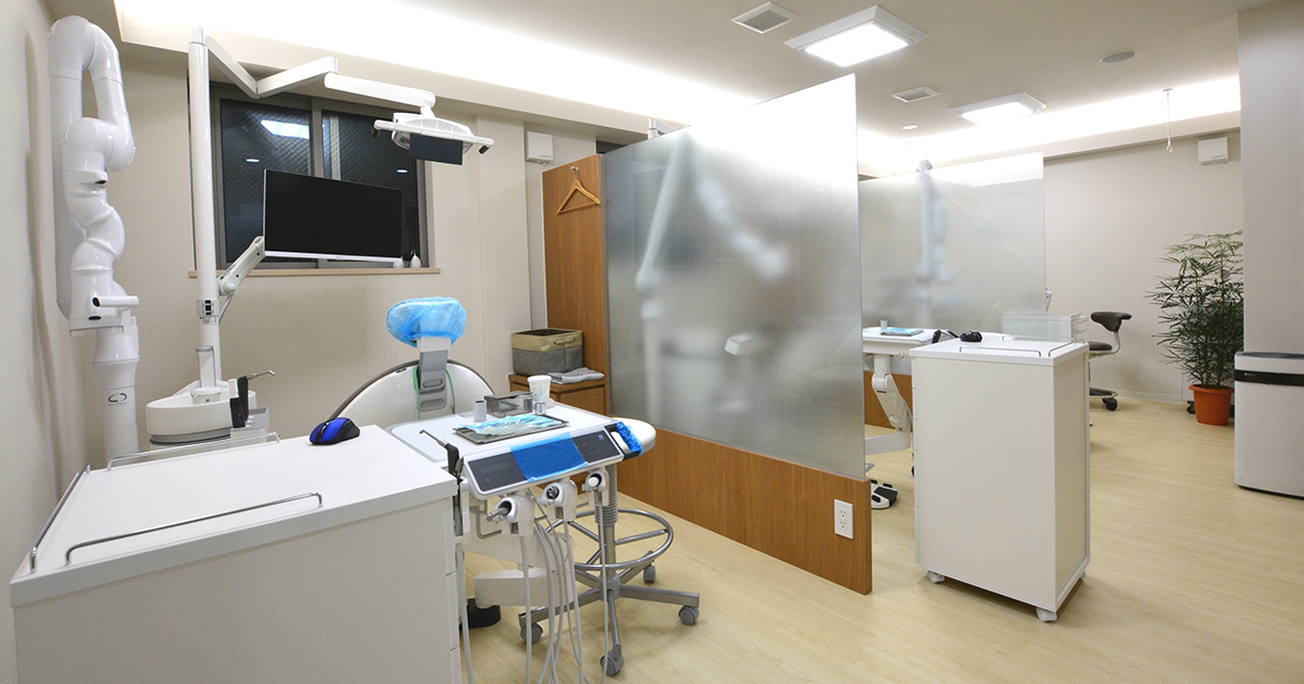 ①受付②待合スペース③診療室