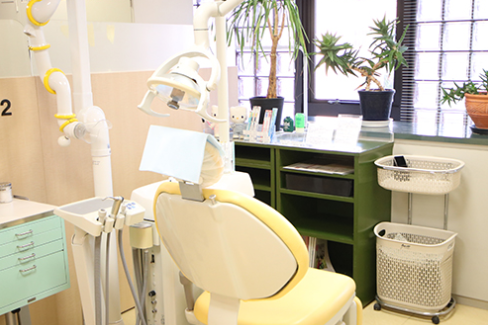 【竹ノ塚駅東口より徒歩5分】平日は20時まで診療する城西石山歯科医院