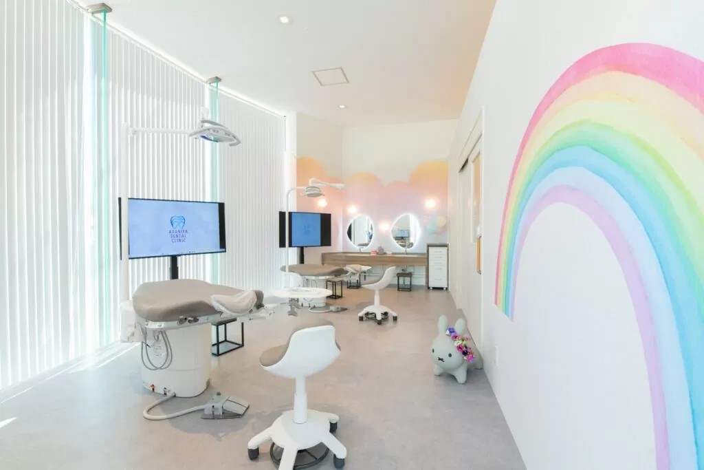 患者様と信頼関係を築きながら歩む診療を通じて、安心と笑顔につながる口腔健康の実現を支えていきます。