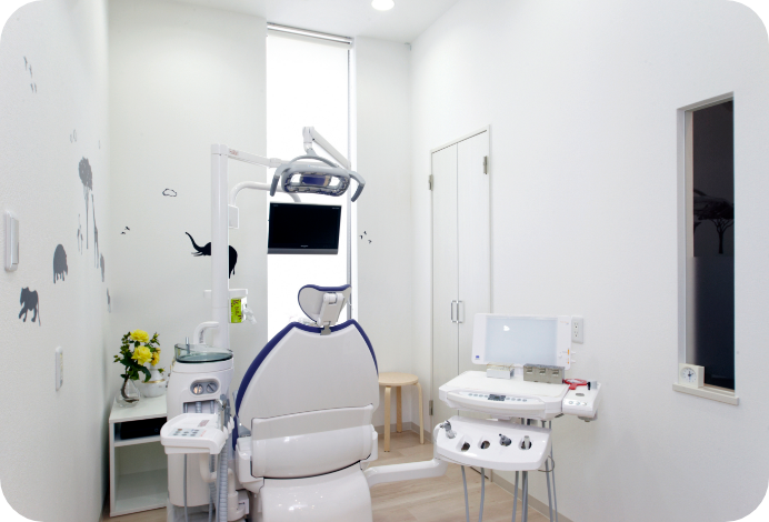 【豊中駅 東口より徒歩4分】【日本矯正歯科学会認定医 在籍】【女性院長在籍】矯正治療から一般歯科まで包括的に行うなかすじ矯正・小児歯科クリニック