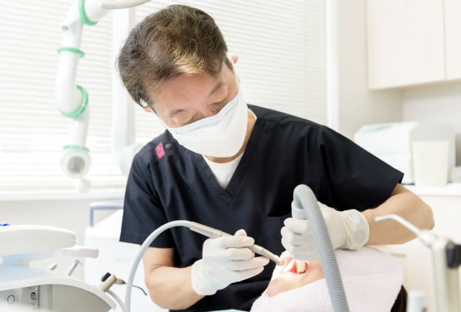 麻酔の工夫で痛みの少ない虫歯治療を心がけます