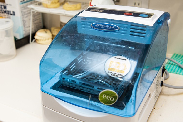 治療に使われる器具は徹底して滅菌されています