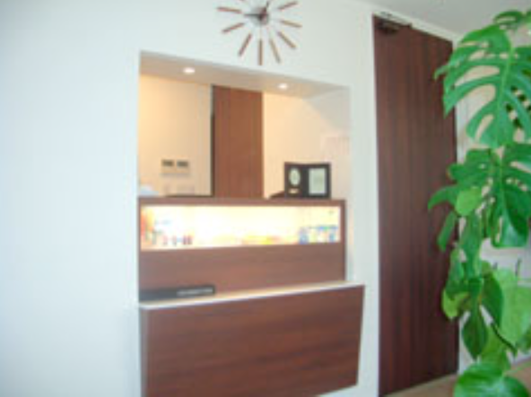 【本八幡駅から徒歩2分】土曜午後も診療の本八幡デンタルクリニック