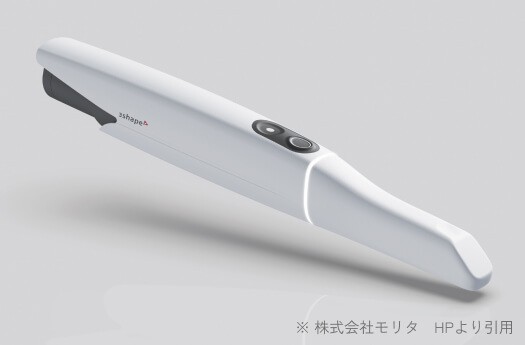 口腔内スキャナーにより口腔内のデジタルデータ化を行います